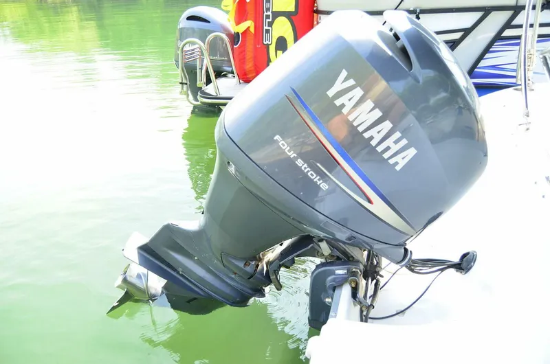 Slide: The Image of Hurricane SUNDECK 217 2011 - 4890789