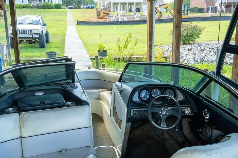 Slide: The Image of Malibu Wakesetter 23 XTi 2003 - 4891044