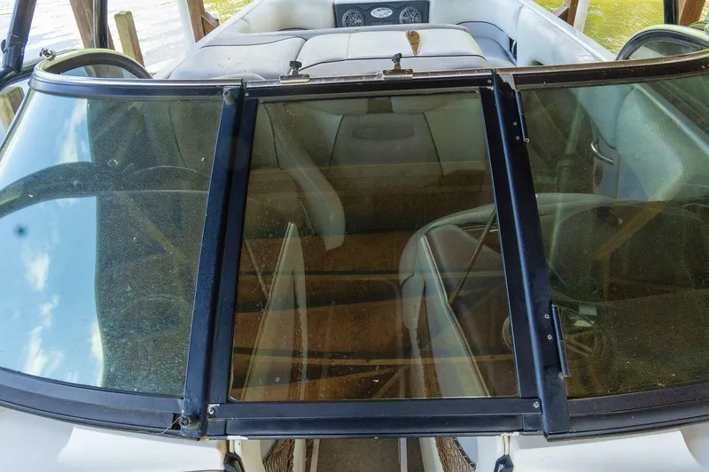 Slide: The Image of Malibu Wakesetter 23 XTi 2003 - 4891035