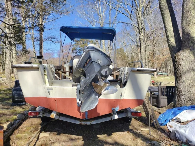 Slide: The Image of Boston Whaler 25 Revenge 1983 - 7530661