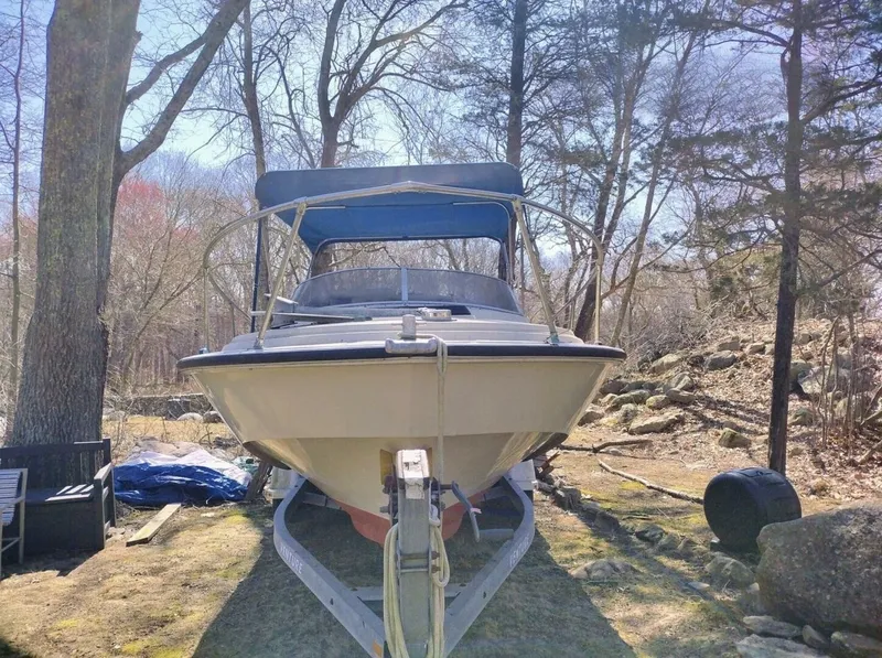 Slide: The Image of Boston Whaler 25 Revenge 1983 - 7530660
