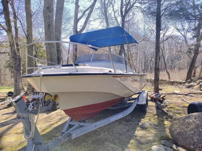 Slide: The Image of Boston Whaler 25 Revenge 1983 - 7530658