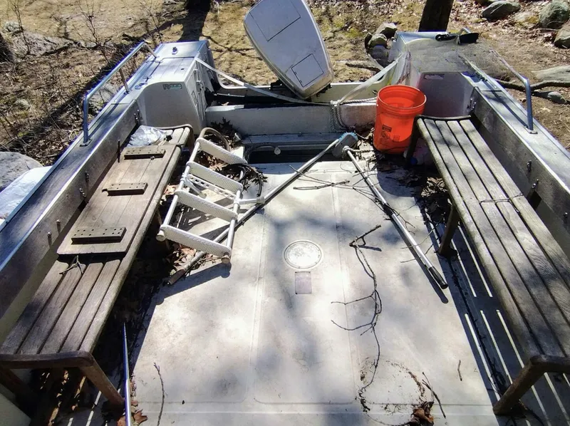 Slide: The Image of Boston Whaler Revenge 1983 - 4891387