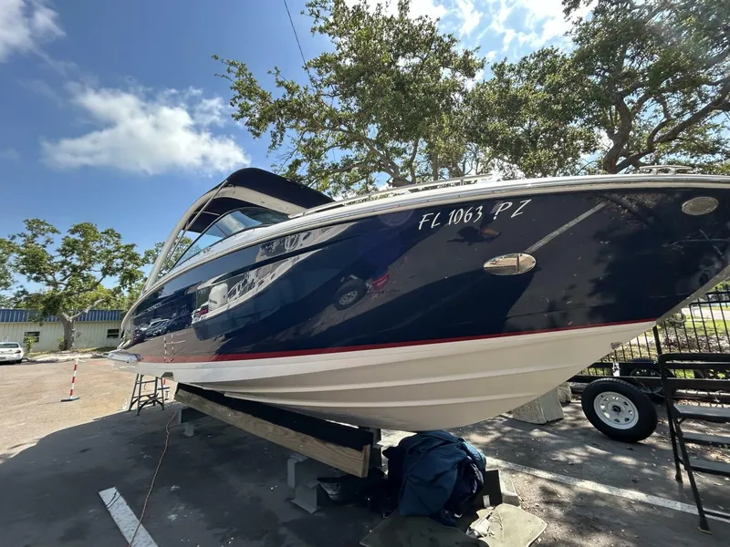 Slide: The Image of Regal 2800 Bowrider 2015 - 5327714