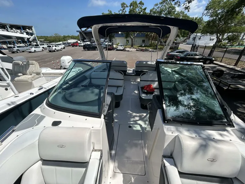 Slide: The Image of Regal 2800 Bowrider 2015 - 5327748