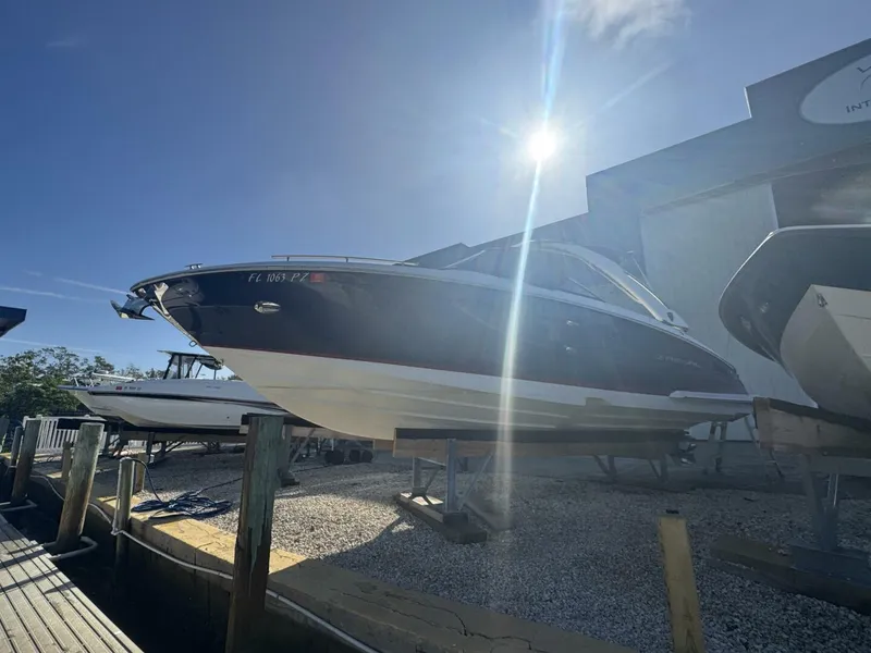 Slide: The Image of Regal 2800 Bowrider 2015 - 4891134