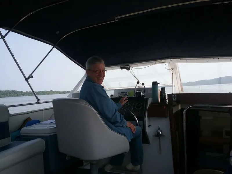 Slide: The Image of Chris-Craft 350 Catalina 1979 - 7515054