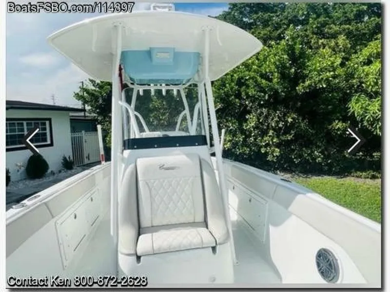 Slide: The Image of Renegade 32 Cuddy 2005 - 4904211