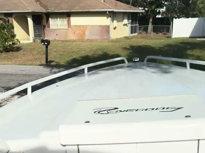 Slide: The Image of Renegade 32 Cuddy 2005 - 4907537