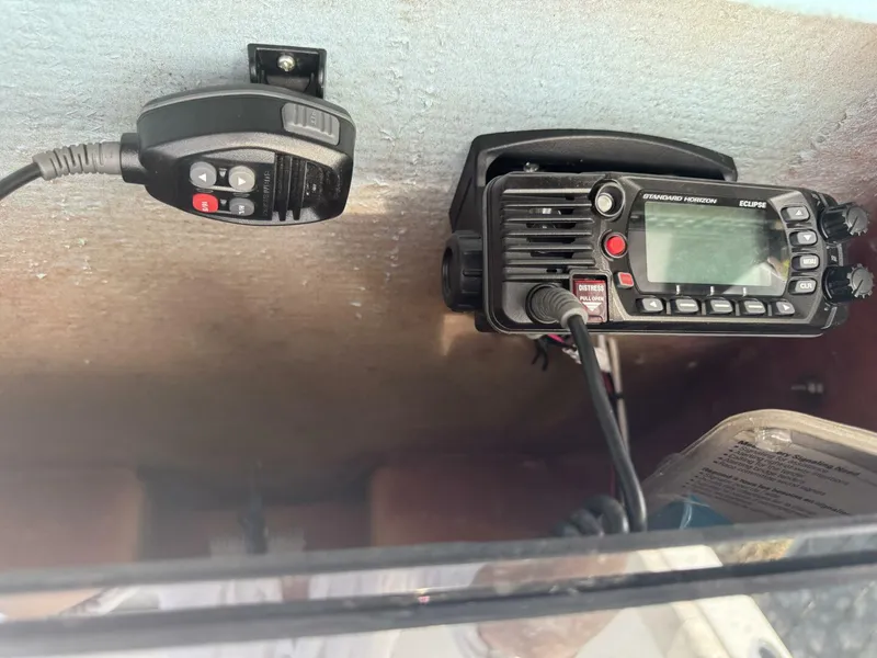 Slide: The Image of Renegade 32 Cuddy 2005 - 4900101