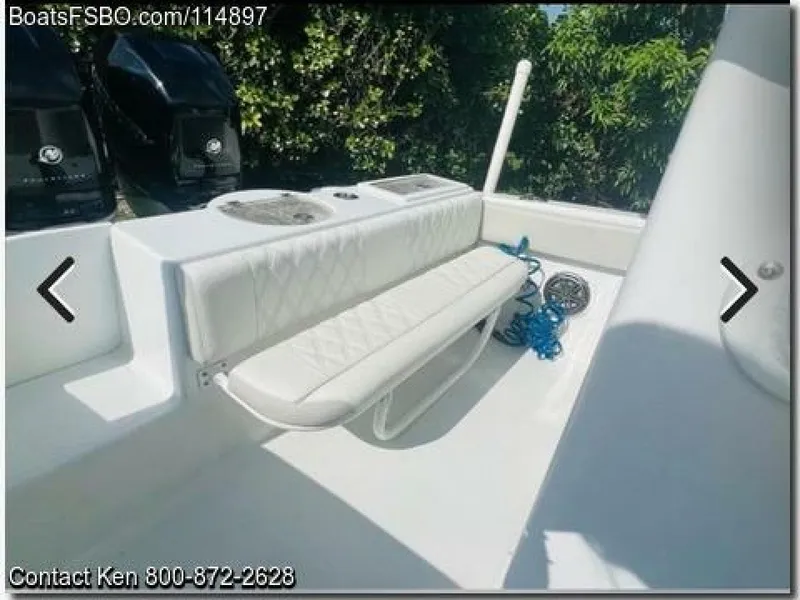 Slide: The Image of Renegade 32 Cuddy 2005 - 4904213