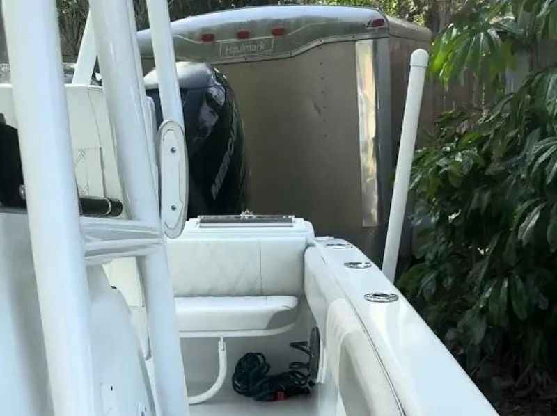 Slide: The Image of Renegade 32 Cuddy 2005 - 4907539