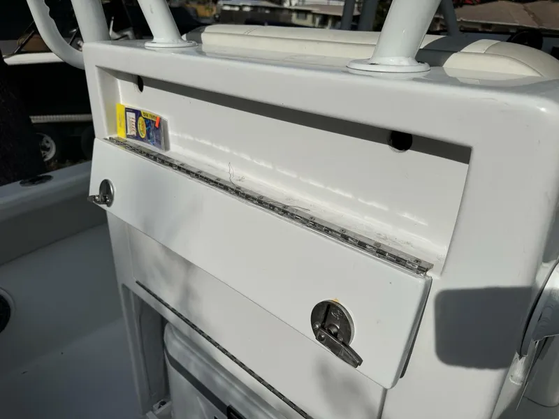 Slide: The Image of Renegade 32 Cuddy 2005 - 4907575