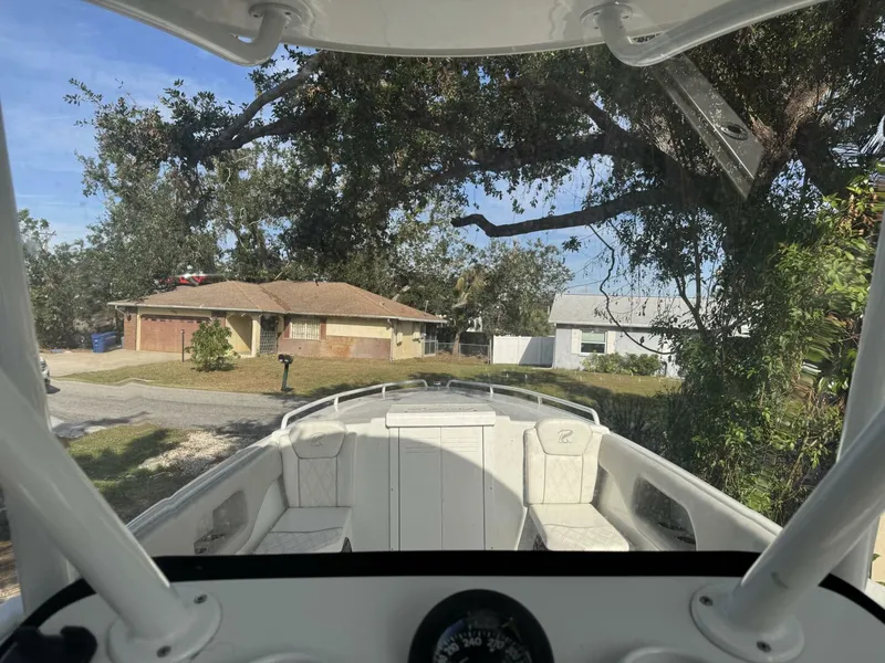 Slide: The Image of Renegade 32 Cuddy 2005 - 4900097