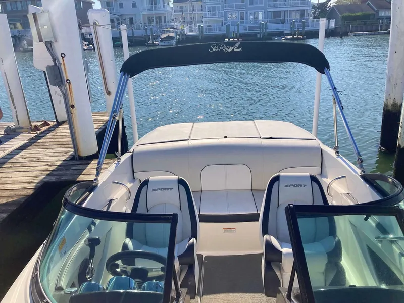 Slide: The Image of Sea Ray 190 Sport 2012 - 7514959
