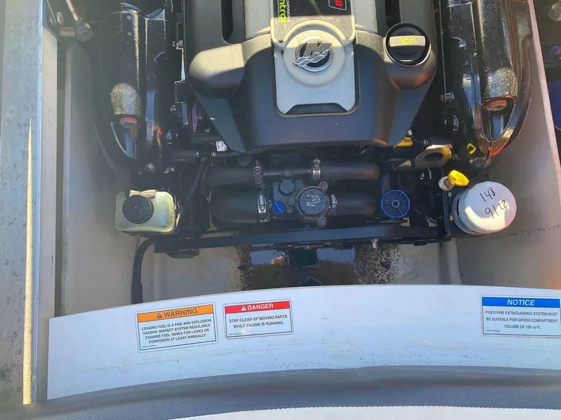 Slide: The Image of Sea Ray 190 Sport 2012 - 7514987