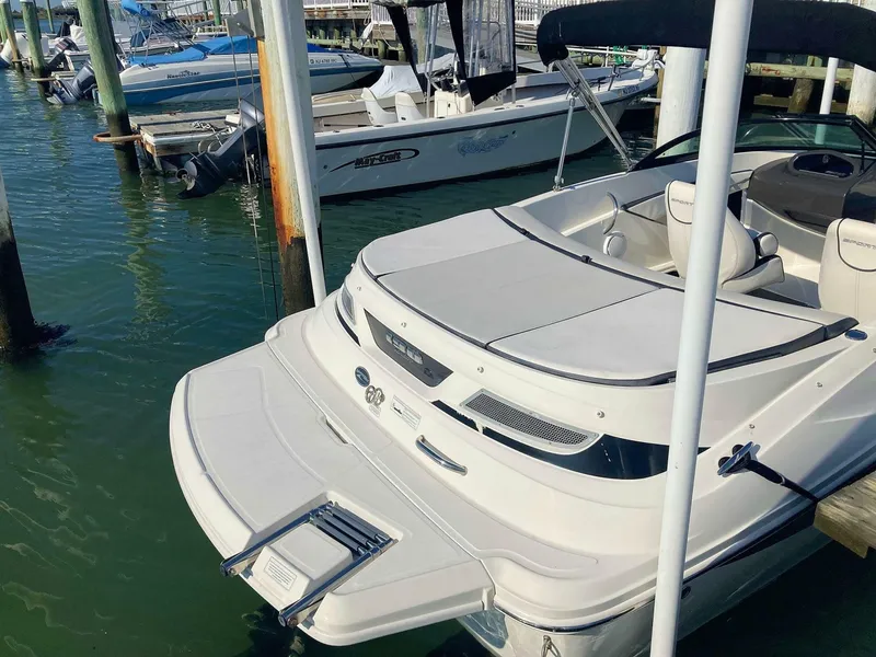 Slide: The Image of Sea Ray 190 Sport 2012 - 7514962