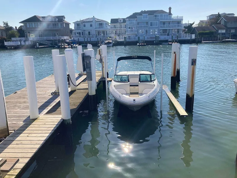 Slide: The Image of Sea Ray 190 Sport 2012 - 7514958