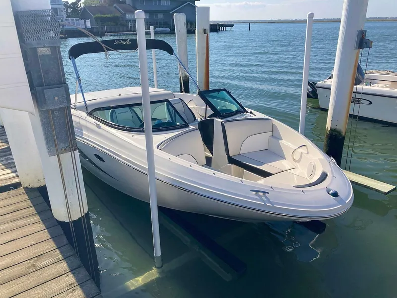 The Image of Sea Ray 190 Sport 2012 - 7514955