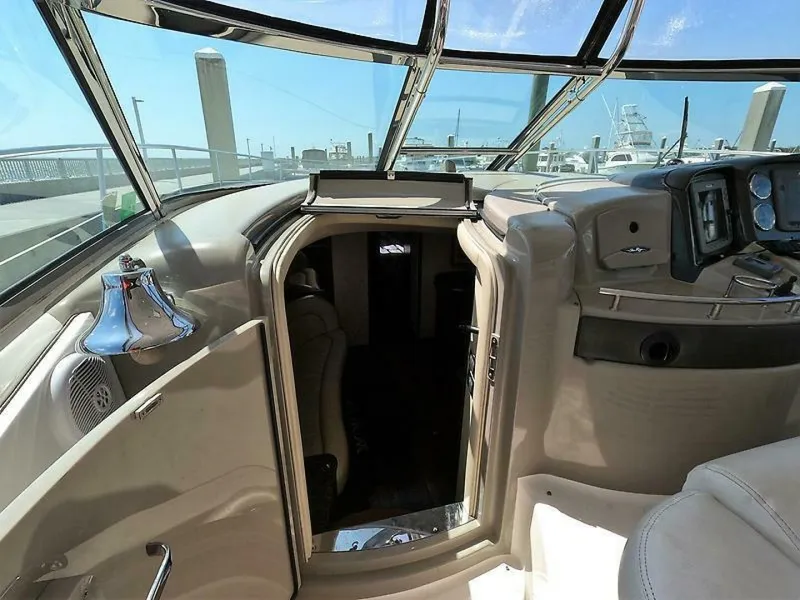 Slide: The Image of 32 2007 Sea Ray 44 - 5205223