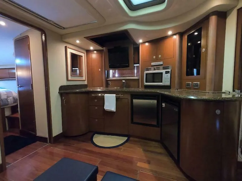 Slide: The Image of 37 2007 Sea Ray 44 - 5205228