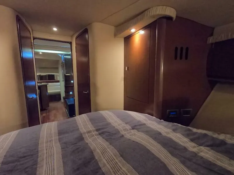 Slide: The Image of 47 2007 Sea Ray 44 - 5205238