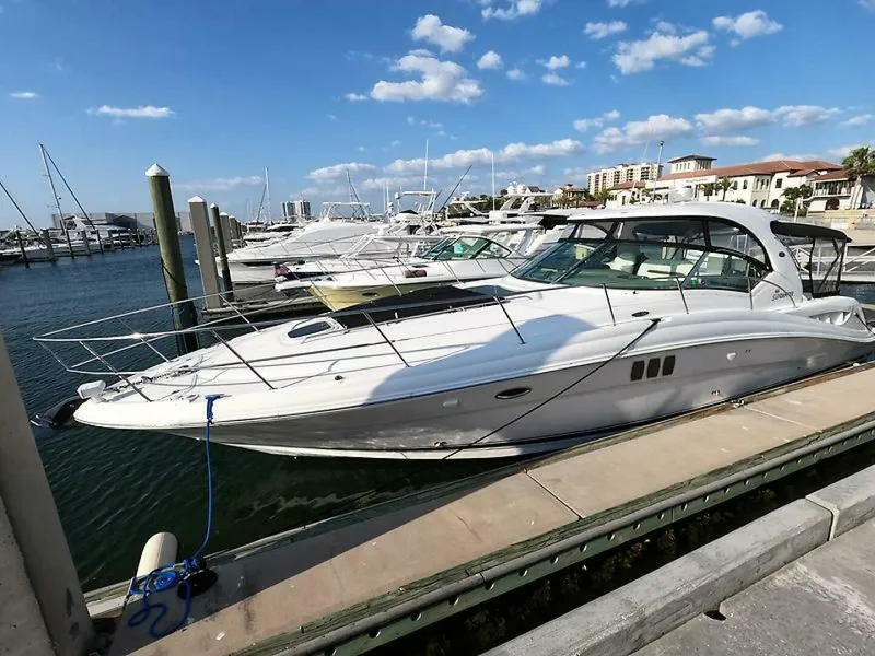 Slide: The Image of 08 2007 Sea Ray 44 - 5205199