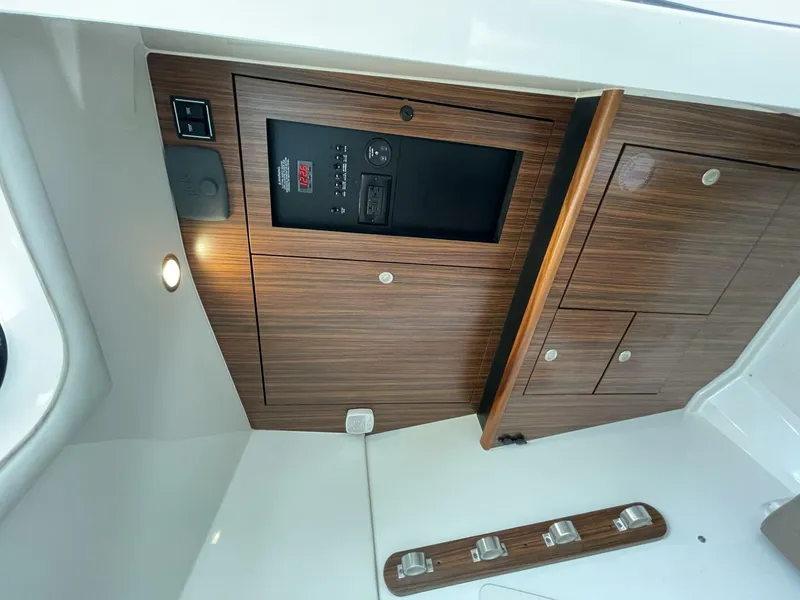 Slide: The Image of Pursuit DC 325 2015 - 4898363