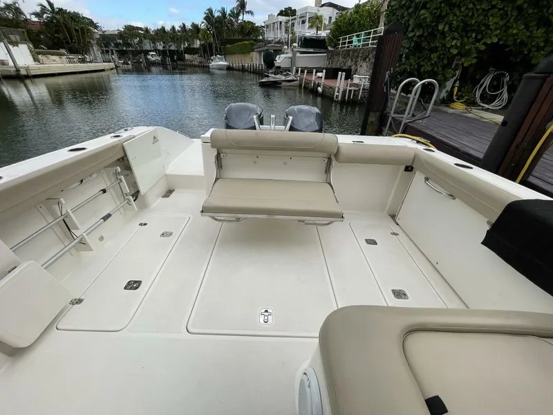 Slide: The Image of Pursuit DC 325 2015 - 4898364