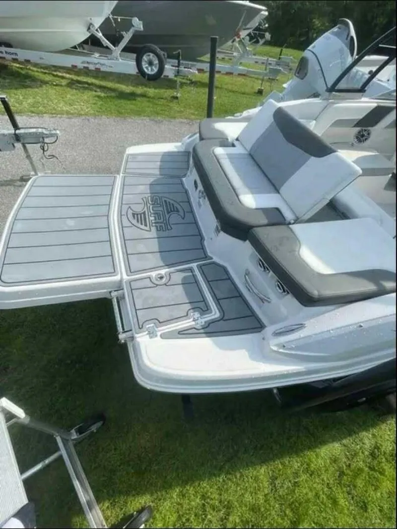 Slide: The Image of Chaparral 23 SURF 2022 - 4900607