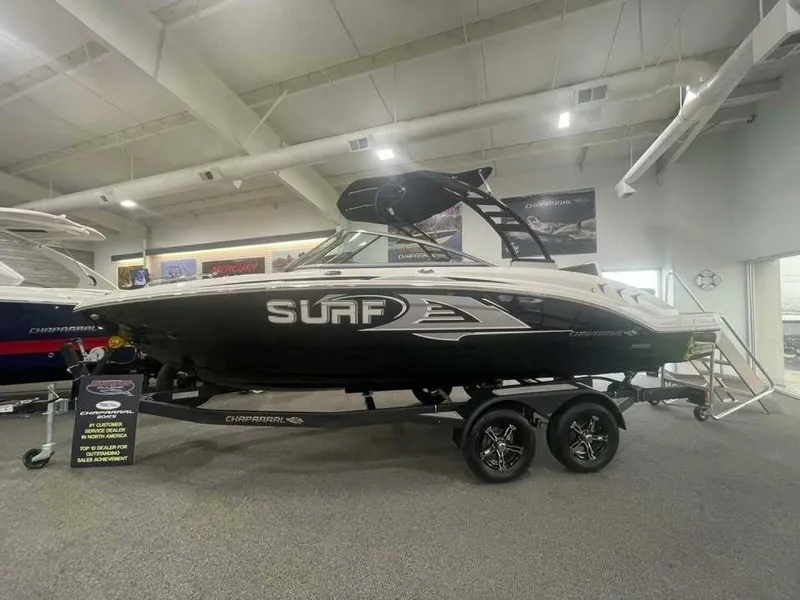Slide: The Image of Chaparral 23 SURF 2022 - 7514937
