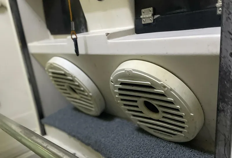 Slide: The Image of Wellcraft Scarab 30 Cuddy 1990 - 5660755