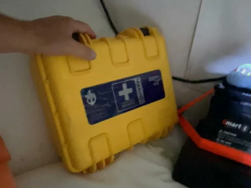 Slide: The Image of Wellcraft Scarab 30 Cuddy 1990 - 5660777