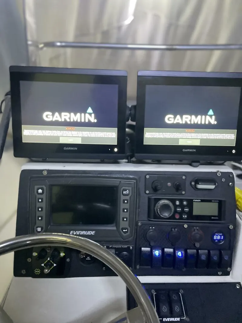 Slide: The Image of Wellcraft Scarab 30 Sport 1990 - 5660746