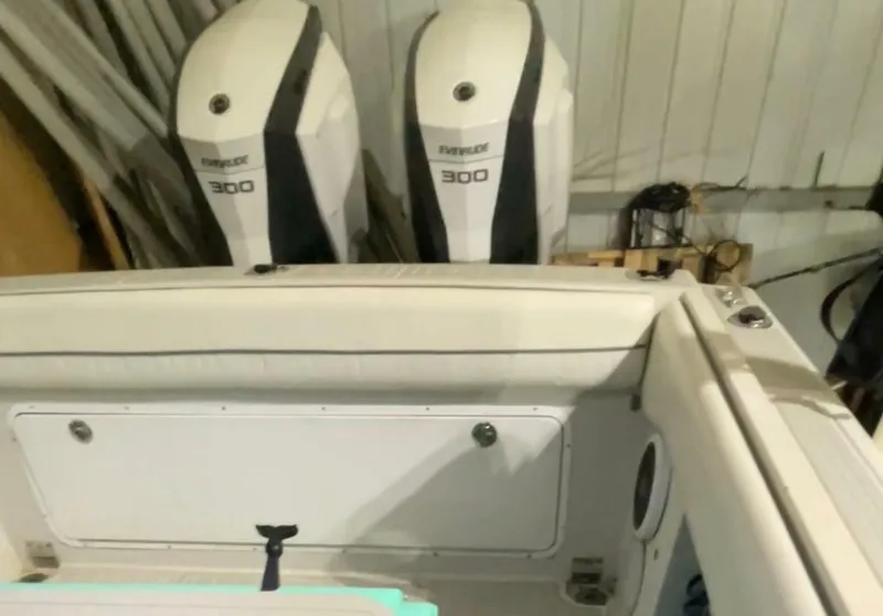 Slide: The Image of Wellcraft Scarab 30 Sport 1990 - 5660762