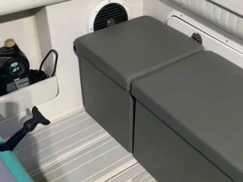 Slide: The Image of Wellcraft Scarab 30 Sport 1990 - 5660787