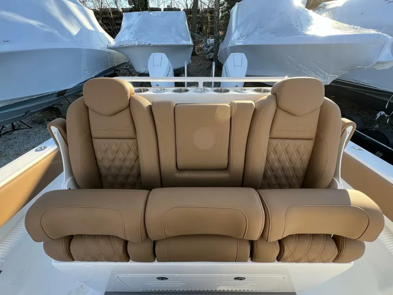 Slide: The Image of Invincible 33 Catamaran 2026 - 4899571