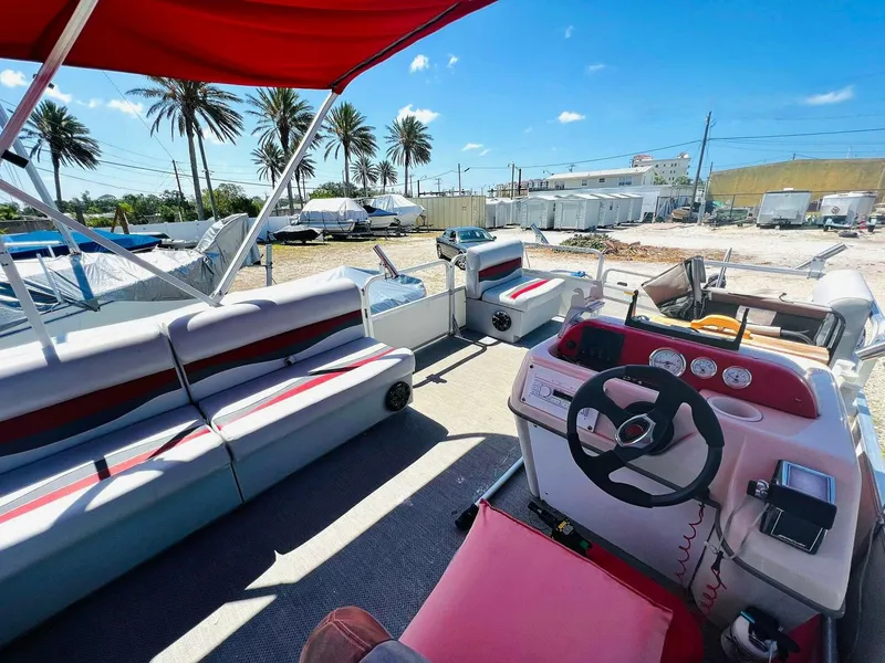 Slide: The Image of Sun Tracker 200 Party Barge Classic 2009 - 4899896