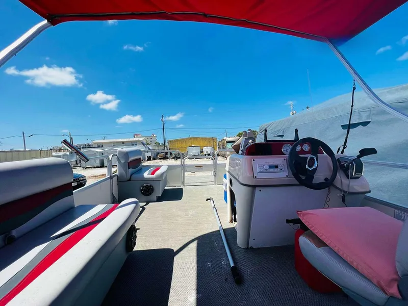 Slide: The Image of Sun Tracker 200 Party Barge Classic 2009 - 4899905