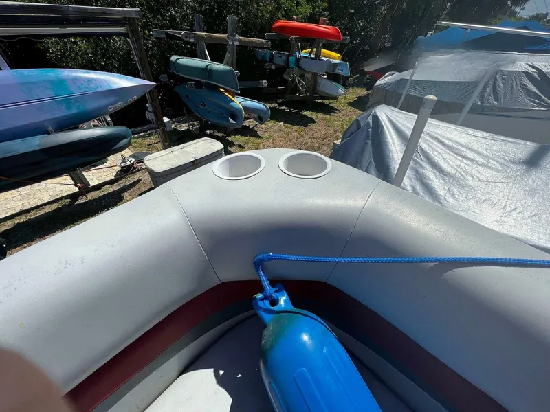 Slide: The Image of Sun Tracker 200 Party Barge Classic 2009 - 4899906