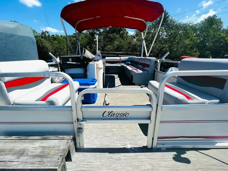 Slide: The Image of Sun Tracker 200 Party Barge Classic 2009 - 4899910