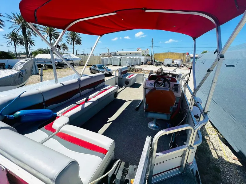 Slide: The Image of Sun Tracker 200 Party Barge Classic 2009 - 4899915