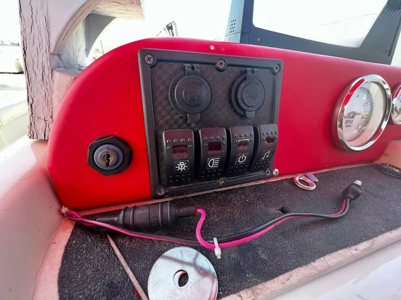 Slide: The Image of Sun Tracker 200 Party Barge Classic 2009 - 4899922