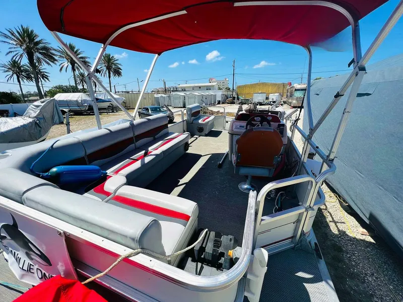 Slide: The Image of Sun Tracker 200 Party Barge Classic 2009 - 4899924