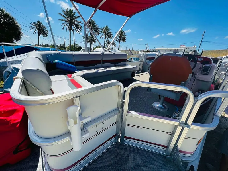 Slide: The Image of Sun Tracker 200 Party Barge Classic 2009 - 4899925