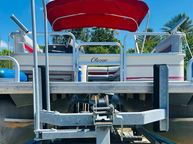 Slide: The Image of Sun Tracker 200 Party Barge Classic 2009 - 4899875