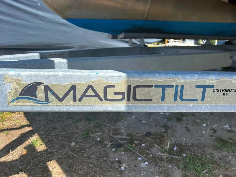 Slide: The Image of Sun Tracker 200 Party Barge Classic 2009 - 4899941