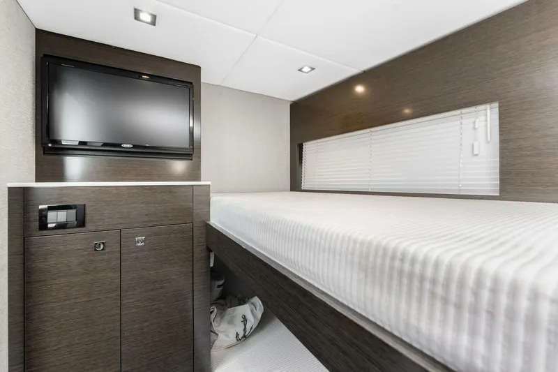 Slide: The Image of Cruisers Cantius 2018 - 4900065