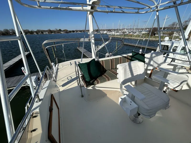 Slide: The Image of 48' Hatteras flybridge aft - 4900455