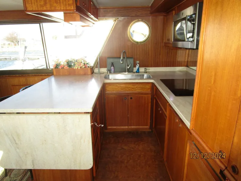 Slide: The Image of 48' Hatteras galley2 - 4900471